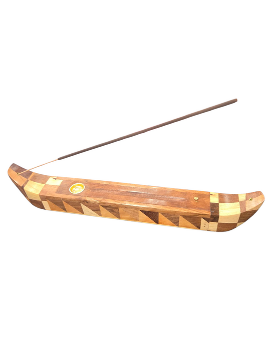 2 hold incense